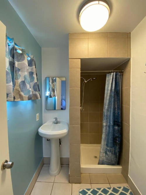 Bluebird Day Inn & Suites image 16